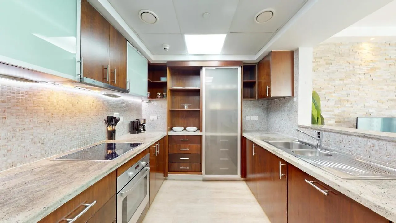 Apartment Sanibel Tower - One Bedroom With Marina View Dubai
